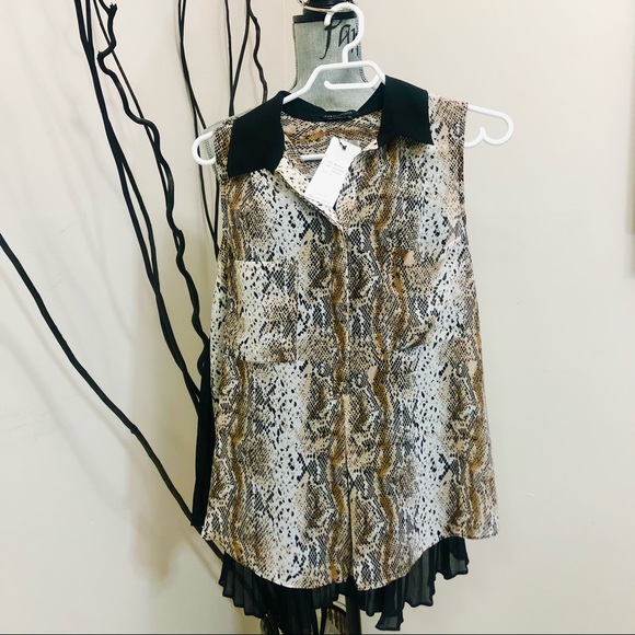 NWT BCBG Snakeskin Flare Long Back Sleeveless Top - Picture 11 of 13